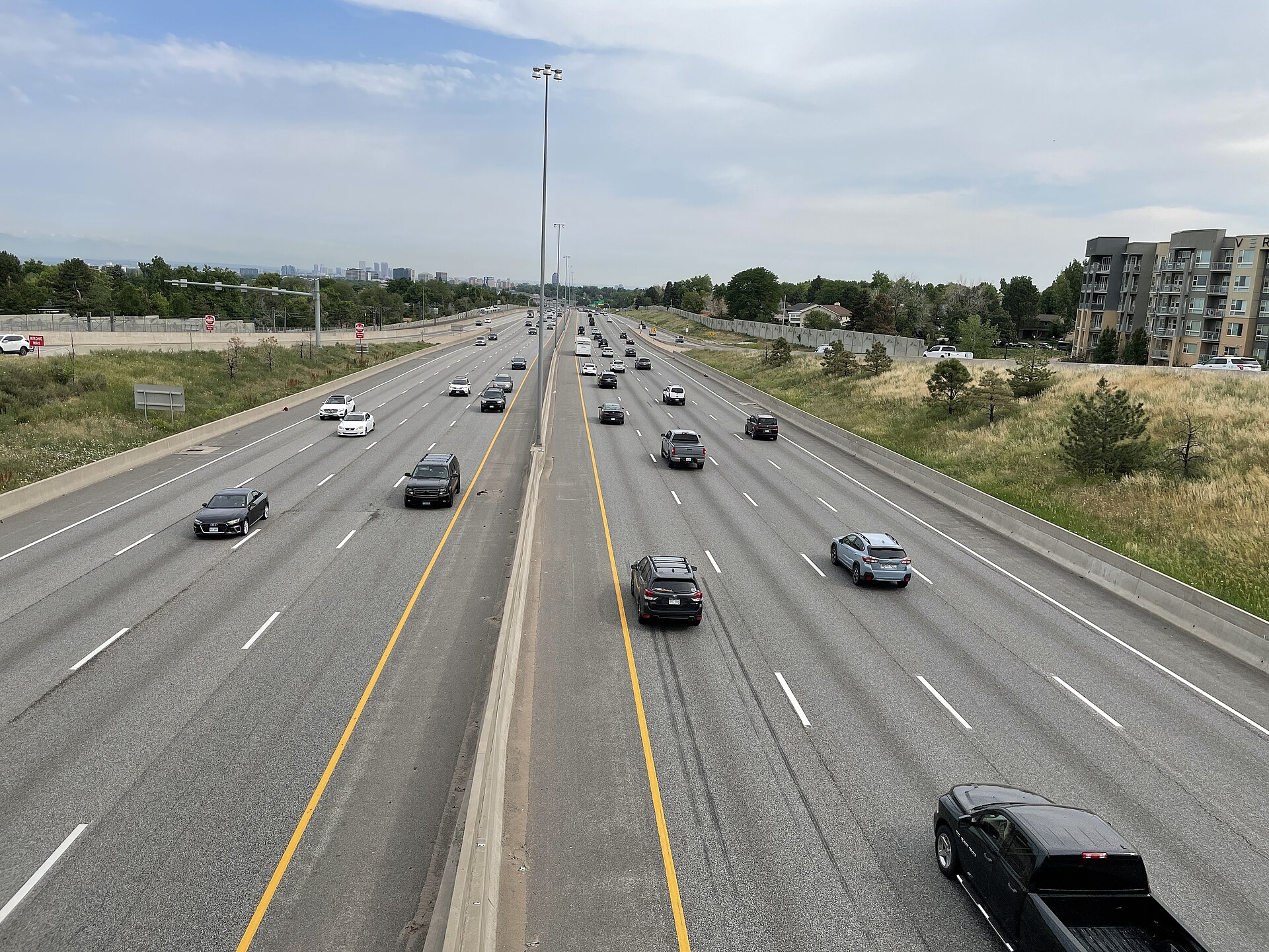 Deadly Weekend on I-25: Pedestrian Killed as Denver Traffic Fatalities Mount