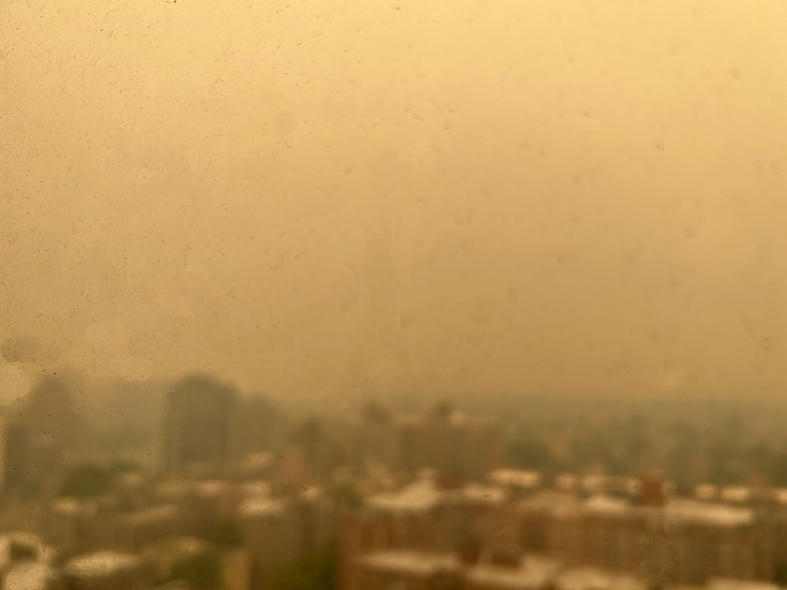 Turbulence Injures 5 as Storms, Smoke Snarl Denver Flights